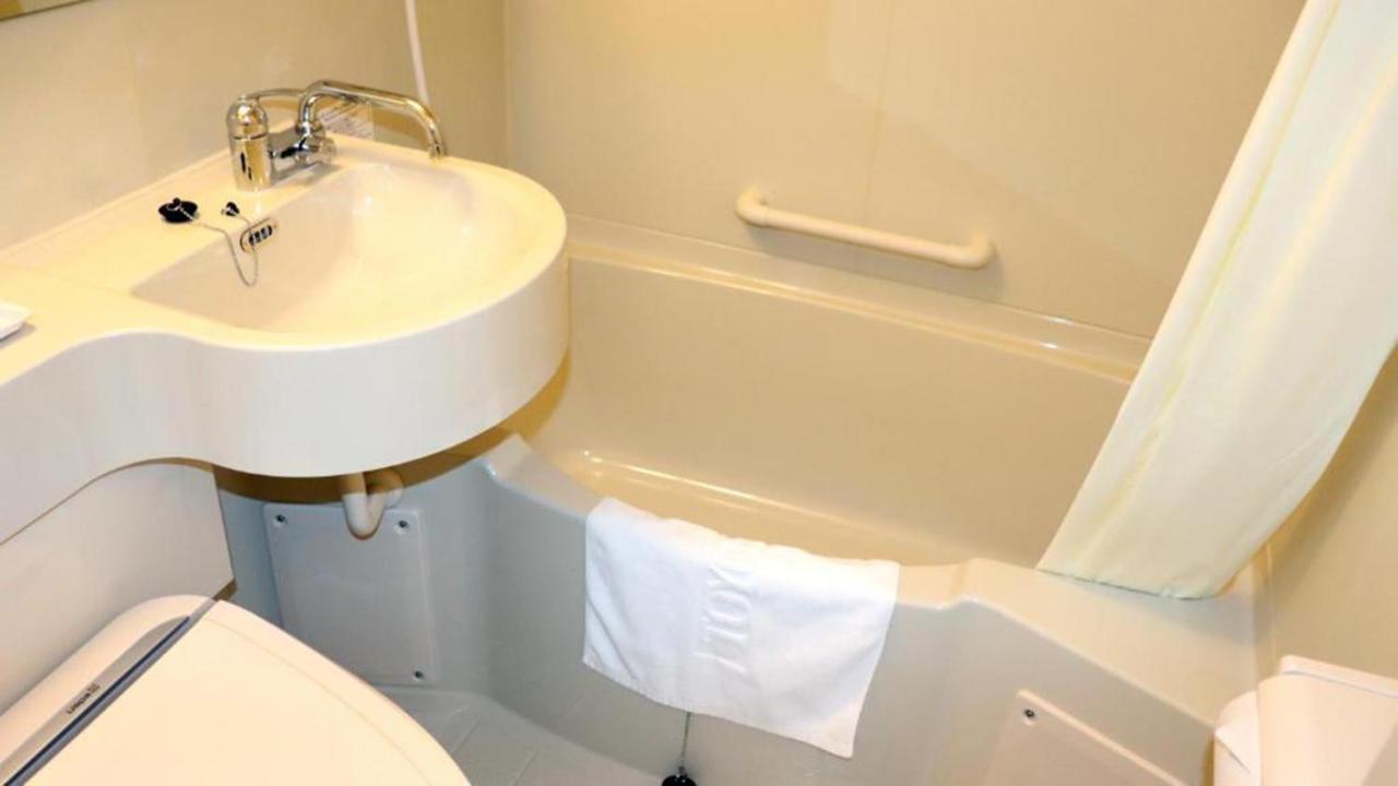 Toyoko Inn Tsu Eki Nishi Guchi Extérieur photo