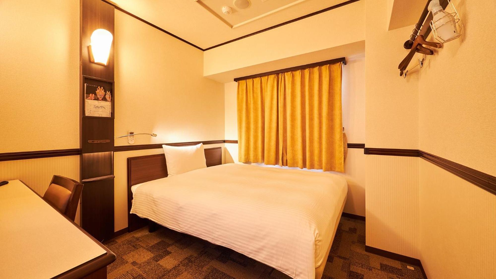 Toyoko Inn Tsu Eki Nishi Guchi Chambre photo